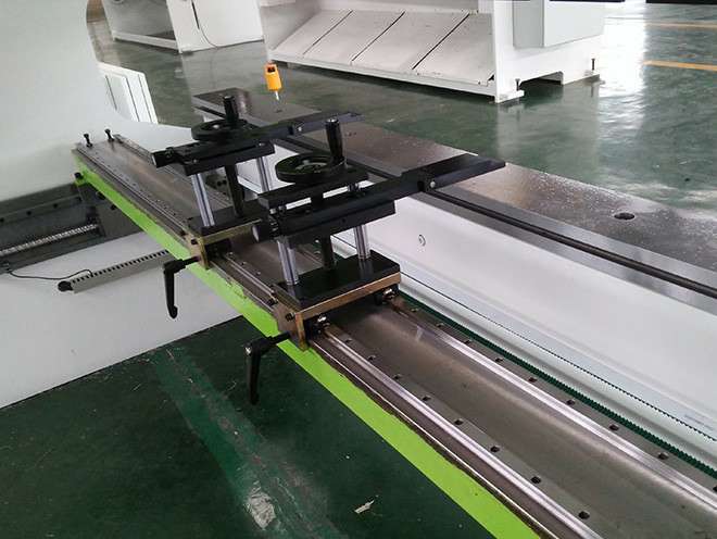 介绍钣金加工数控折弯机技巧-长春嘉辉生活美学设计有限公司